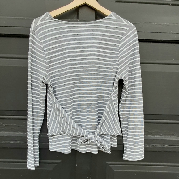 Clearance!!a.n.deawy Long Sleeve w/tie-up back - Picture 6 of 6